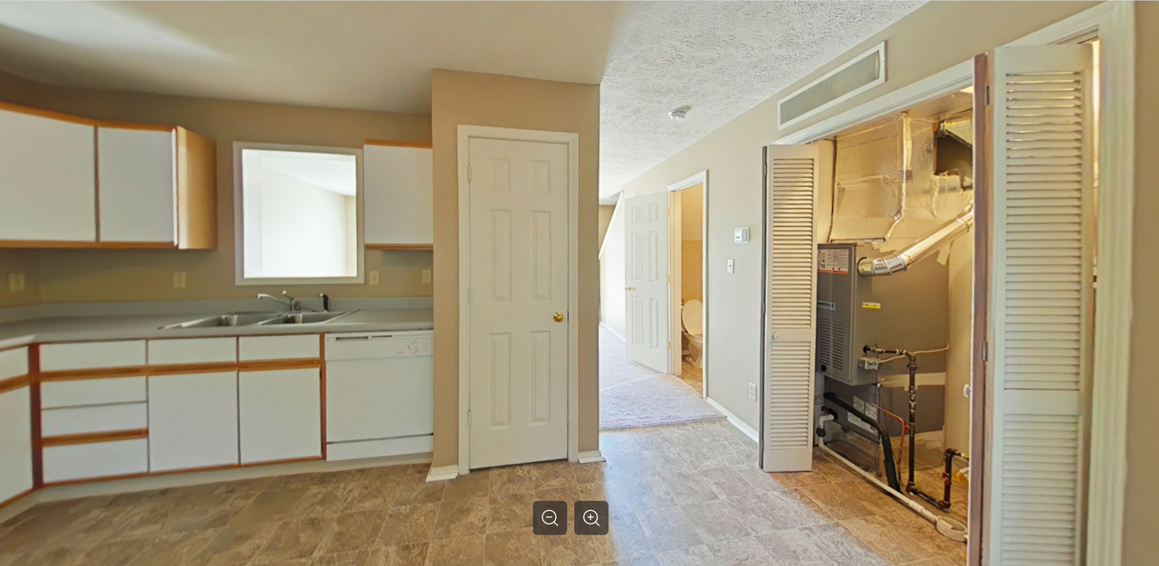 1383 W Allen St #B2 - Photo 4 of 11