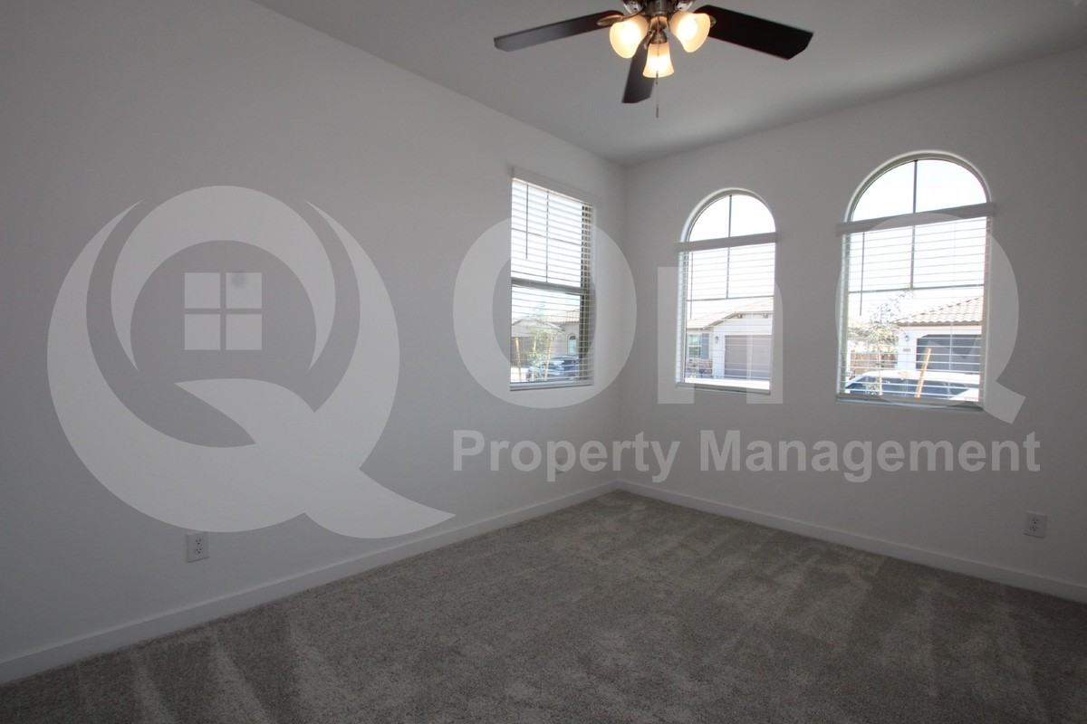 2630 W Hidalgo Ave - Photo 7 of 15