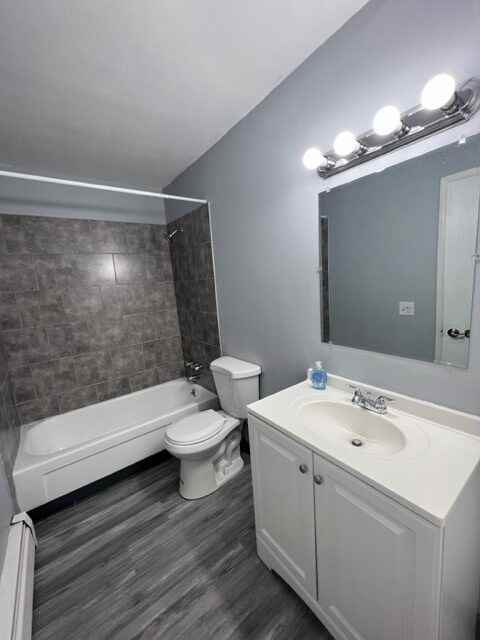 401 Smith St Apt A3 - Photo 4 of 35