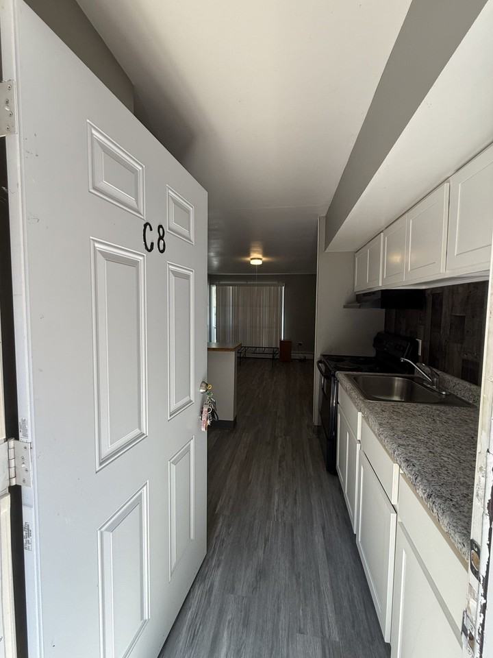 401 Smith St Apt A4 - Photo 4 of 12
