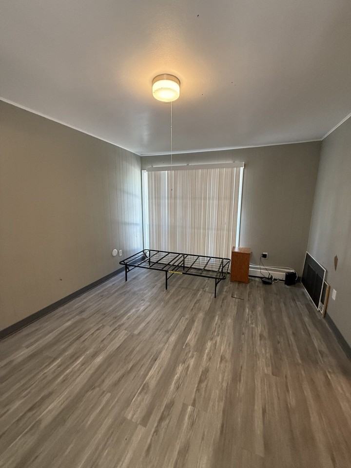401 Smith St Apt A4 - Photo 6 of 12