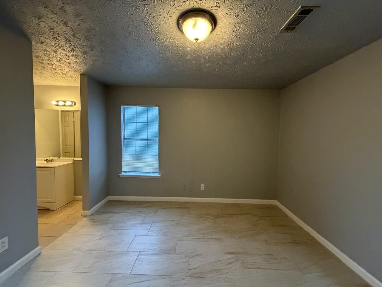 2580 Teakwood Ln #A - Photo 6 of 32