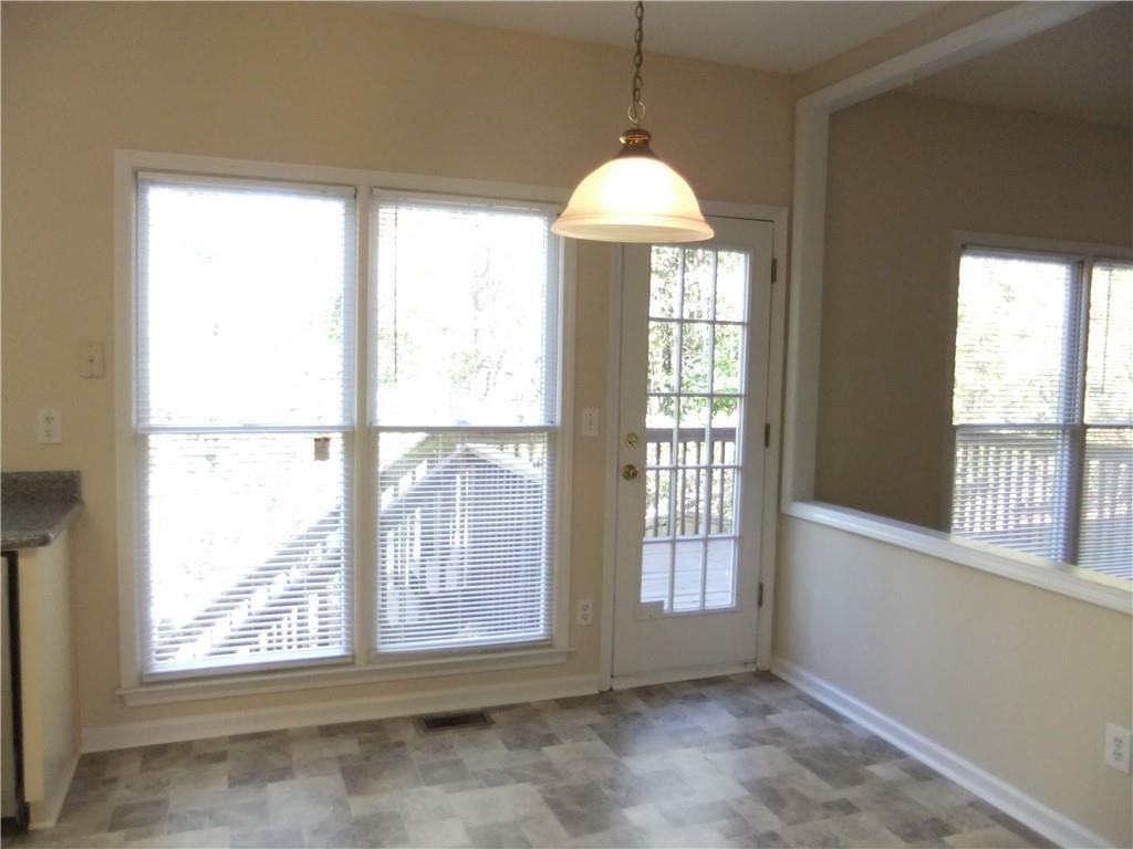 3730 Ancroft Cir - Photo 5 of 15