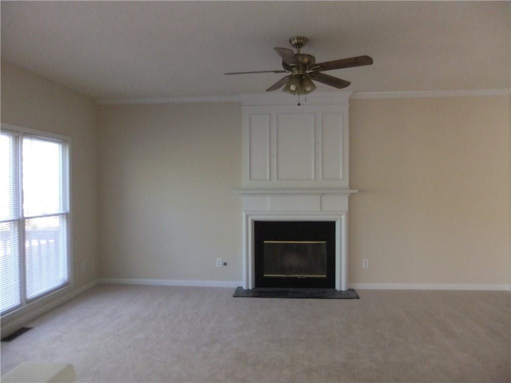 3730 Ancroft Cir - Photo 6 of 15