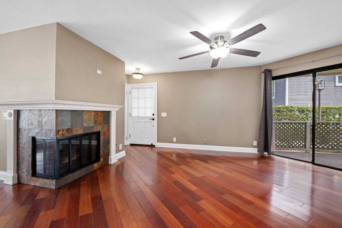 7 Oak Spring Ln - Photo 3 of 33