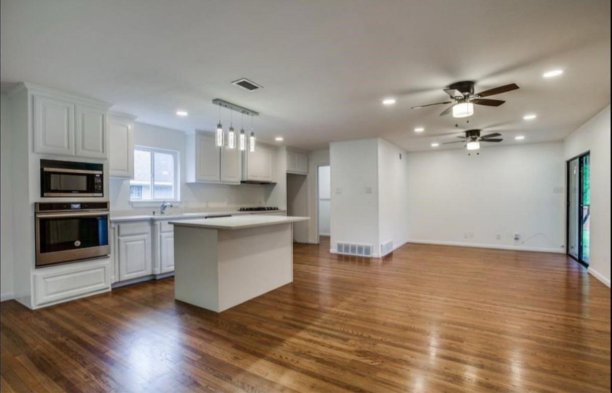 2429 Monaco Ln - Photo 4 of 9