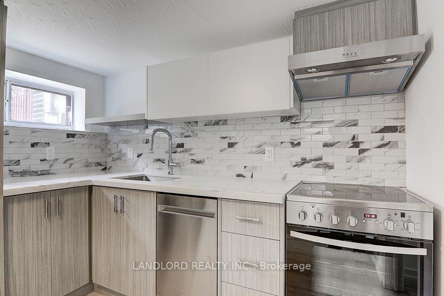 56 Bicknell Ave - Photo 4 of 24