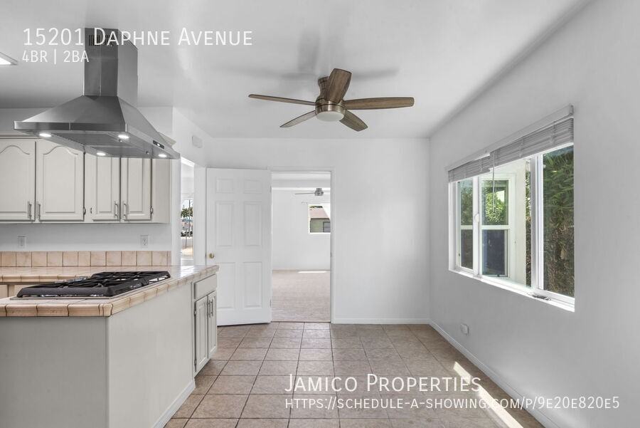 15201 Daphne Ave - Photo 6 of 15