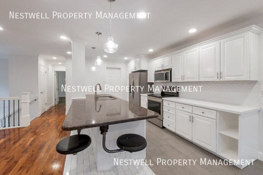 310 W 4620 N - Photo 2 of 31