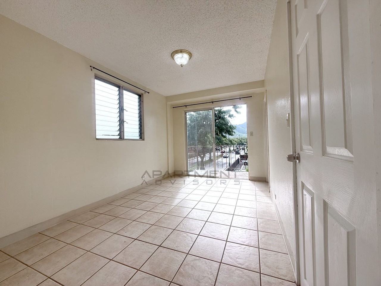 2543 Kuhio Ave #301 - Photo 6 of 11