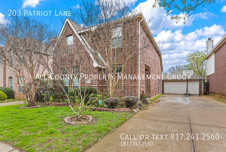 203 Patriot Ln - Photo 2 of 17