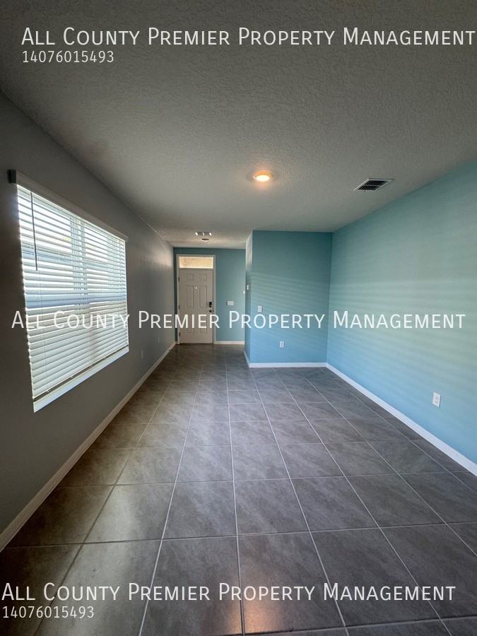 994 King Parc Rd - Photo 2 of 14