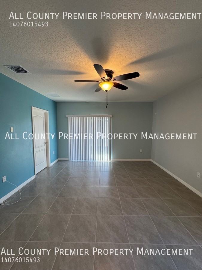 994 King Parc Rd - Photo 4 of 14