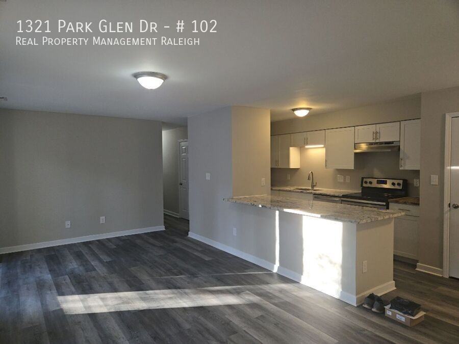 1321 Park Glen Dr #102 - Photo 3 of 10