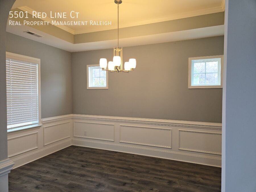 5501 Red Line Ct - Photo 6 of 19