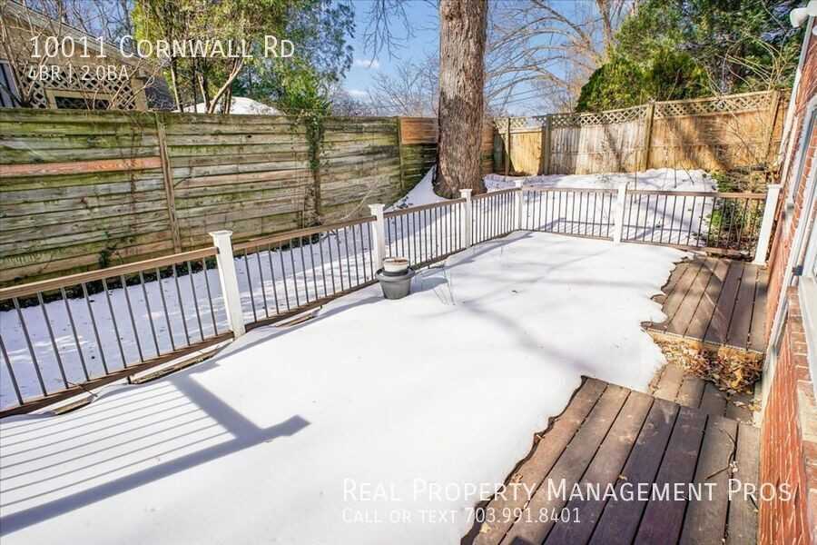 10011 Cornwall Rd - Photo 5 of 44