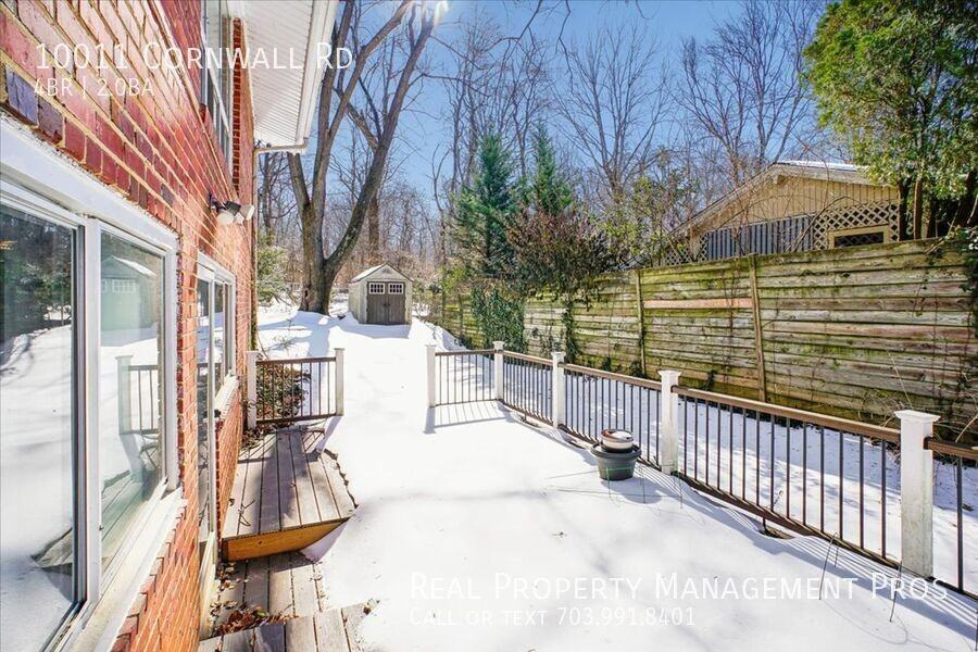 10011 Cornwall Rd - Photo 6 of 44