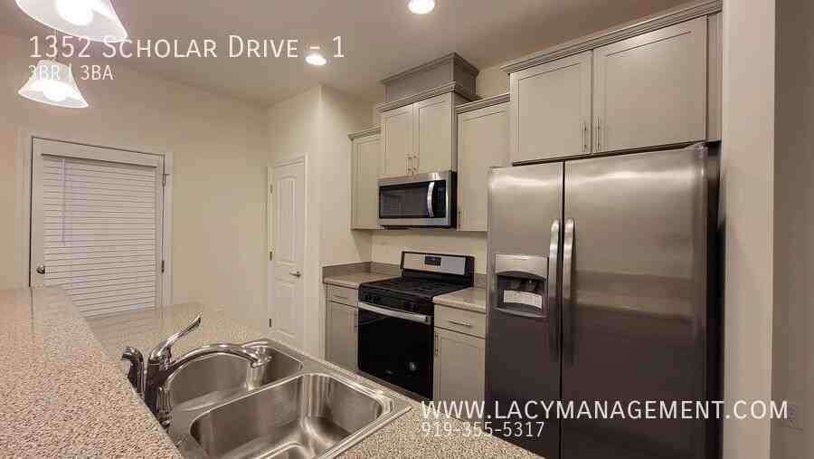 1352 Scholar Dr #1 - Photo 5 of 23