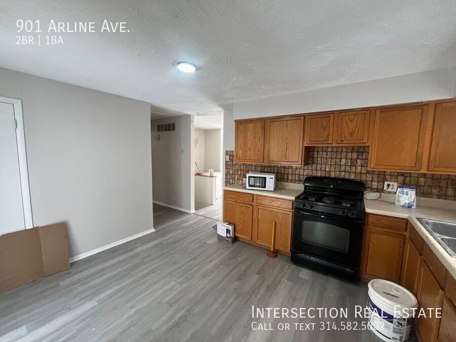 901 Arline Ave - Photo 6 of 11