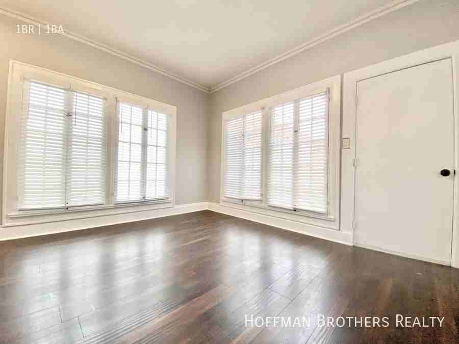 1836 N Wilton Pl - Photo 4 of 10