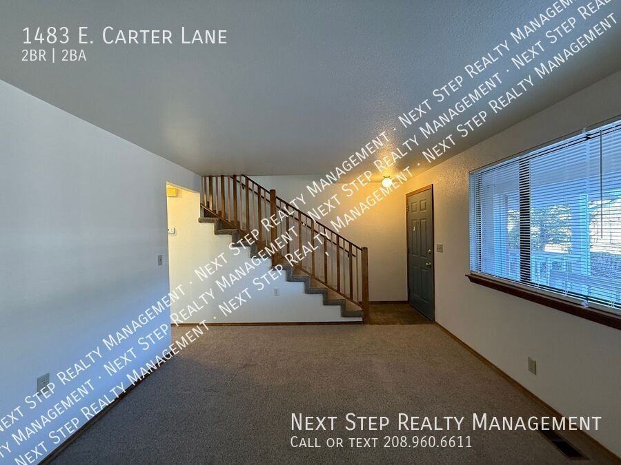 1483 E Carter Ln - Photo 3 of 14