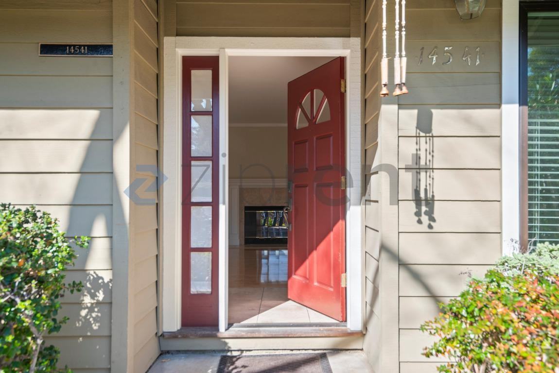 14541 Oak St - Photo 4 of 31