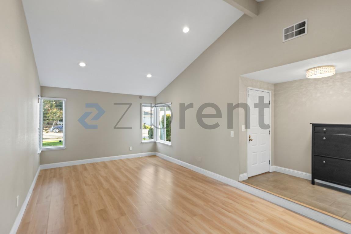 33739 Slender Ct - Photo 7 of 29