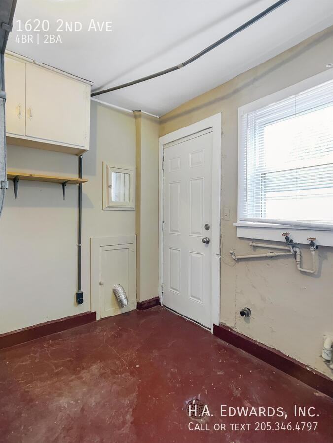 1620 2nd Ave - Photo 4 of 18