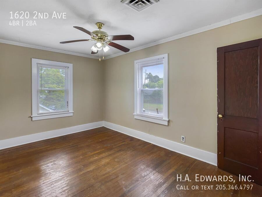 1620 2nd Ave - Photo 5 of 18