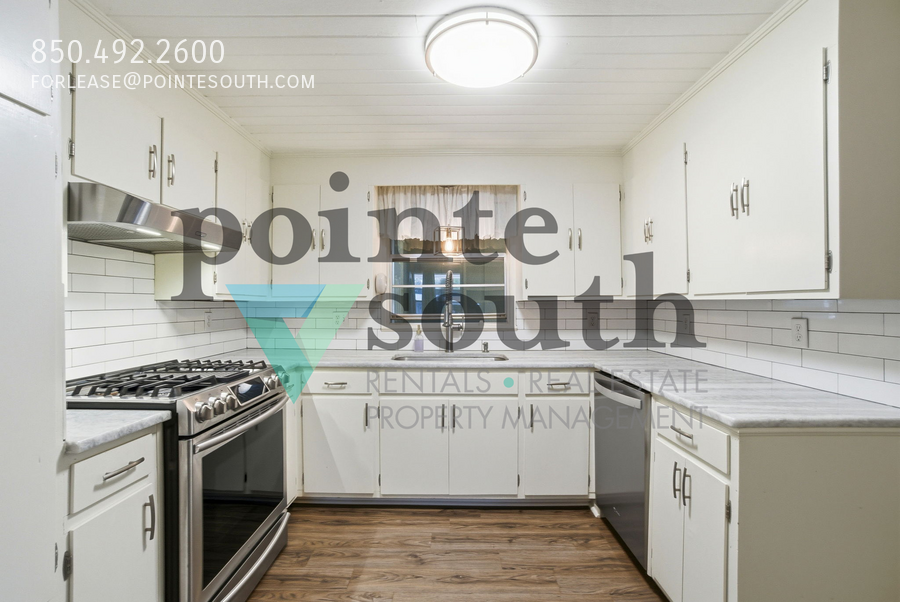 3750 Martin St - Photo 4 of 45