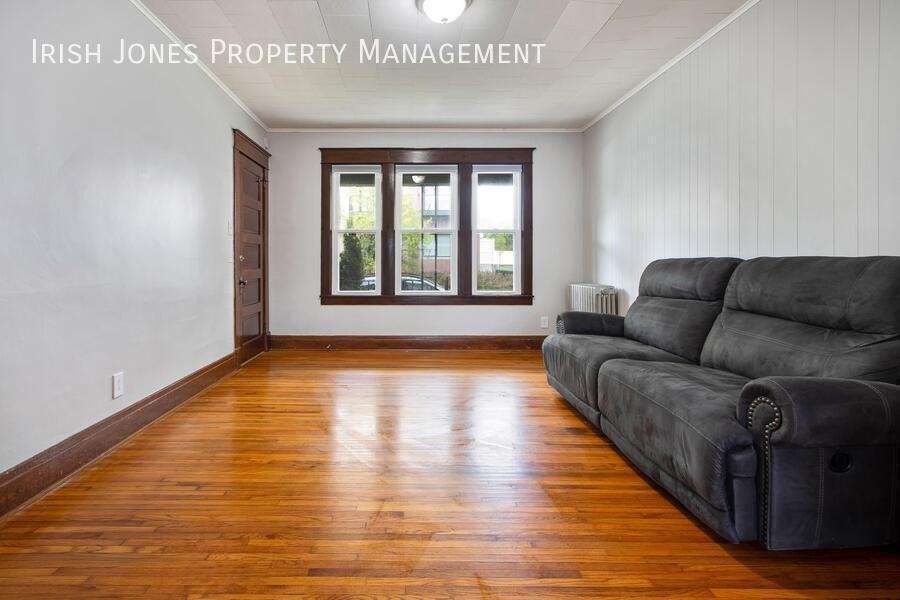 120 West Ave #1 - Photo 2 of 18