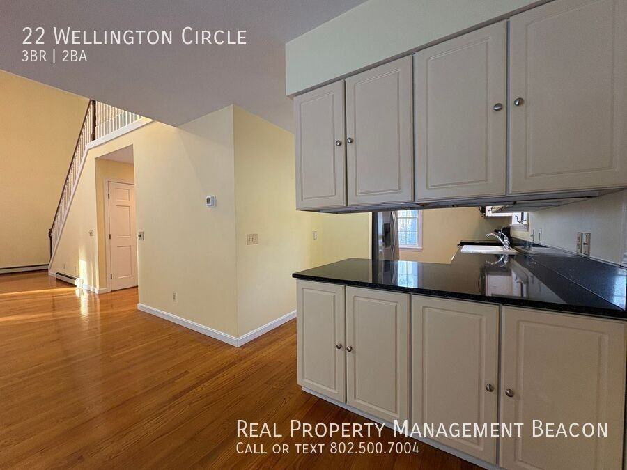 22 Wellington Cir - Photo 4 of 26