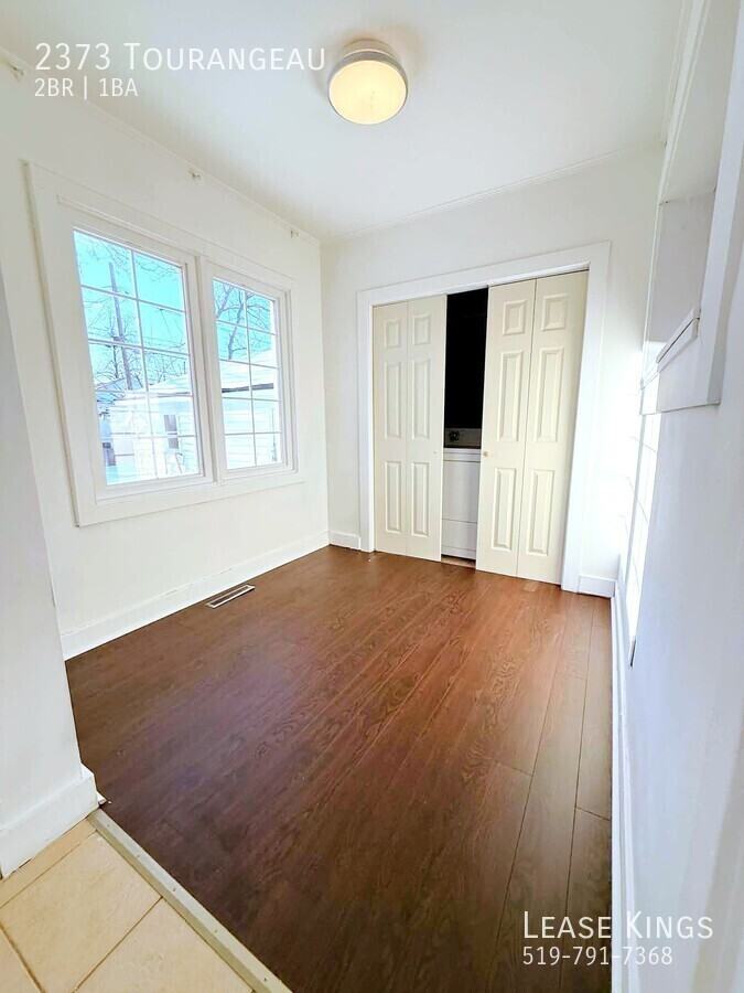 2373 Tourangeau Rd - Photo 6 of 18