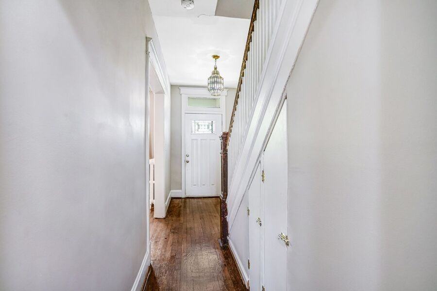 821 Kentucky Ave Se - Photo 6 of 50