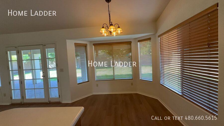 440 N Leoma Ln - Photo 6 of 24