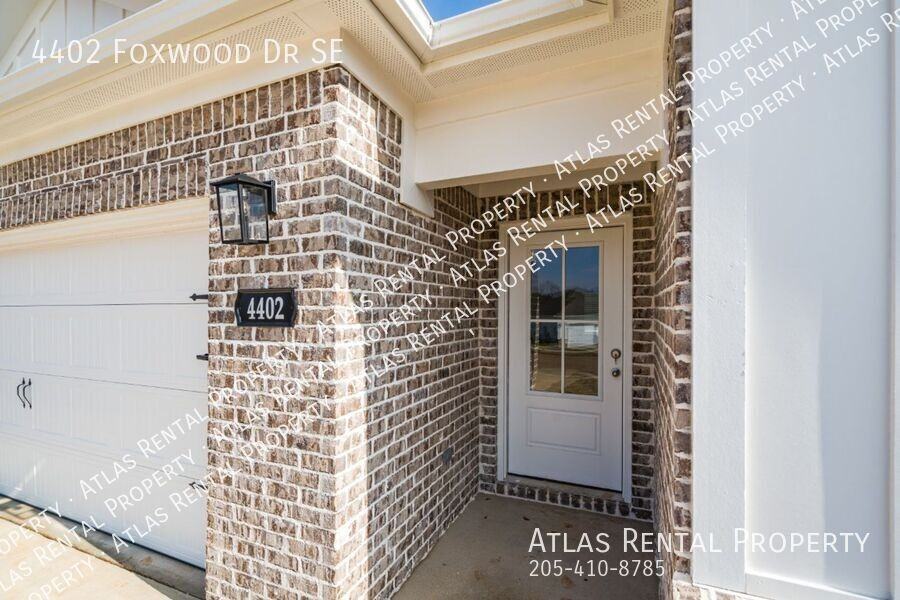 4402 Foxwood Dr Se - Photo 4 of 23