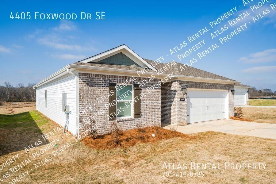 4405 Foxwood Dr Se - Photo 2 of 22