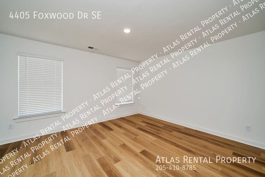 4405 Foxwood Dr Se - Photo 5 of 22