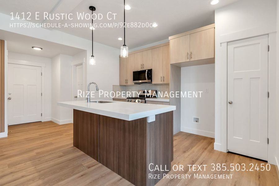 1412 E Rustic Wood Ct - Photo 3 of 23