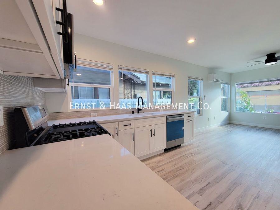 1107 E Broadway - Photo 6 of 22