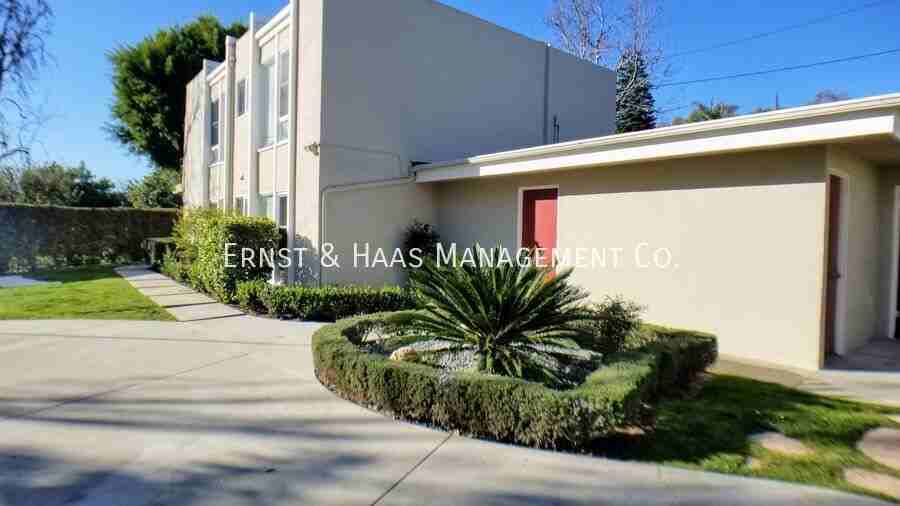 3690 Country Club Dr - Photo 5 of 34