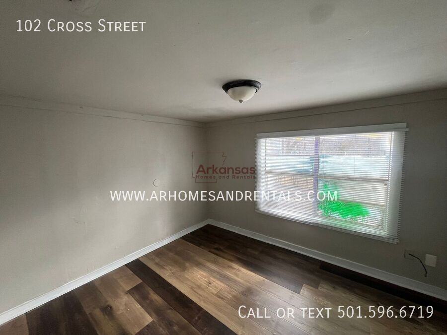 102 Cross St - Photo 7 of 28