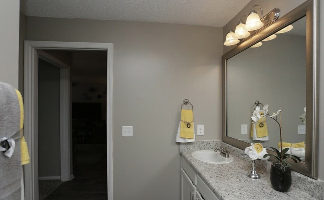 1433 Loch Lomand Dr #1433 - Photo 2 of 6