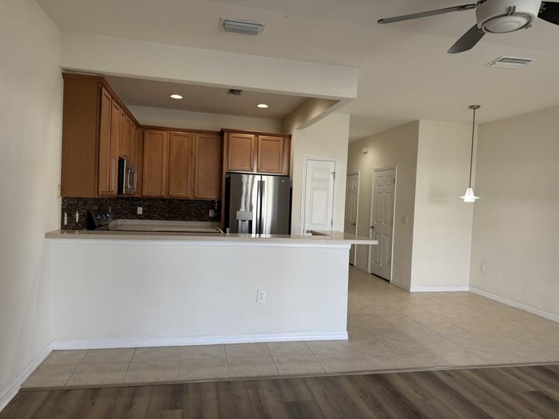 6853 46th Way N - Photo 2 of 11