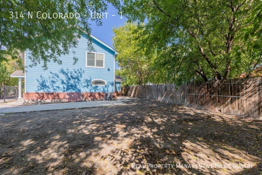 314 N Colorado St #1 - Photo 4 of 19