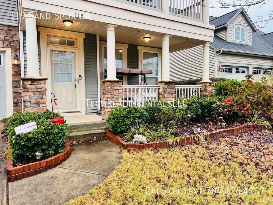 119 Sand Spur Dr - Photo 3 of 50