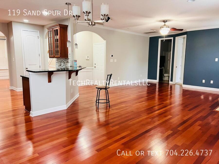 119 Sand Spur Dr - Photo 5 of 50