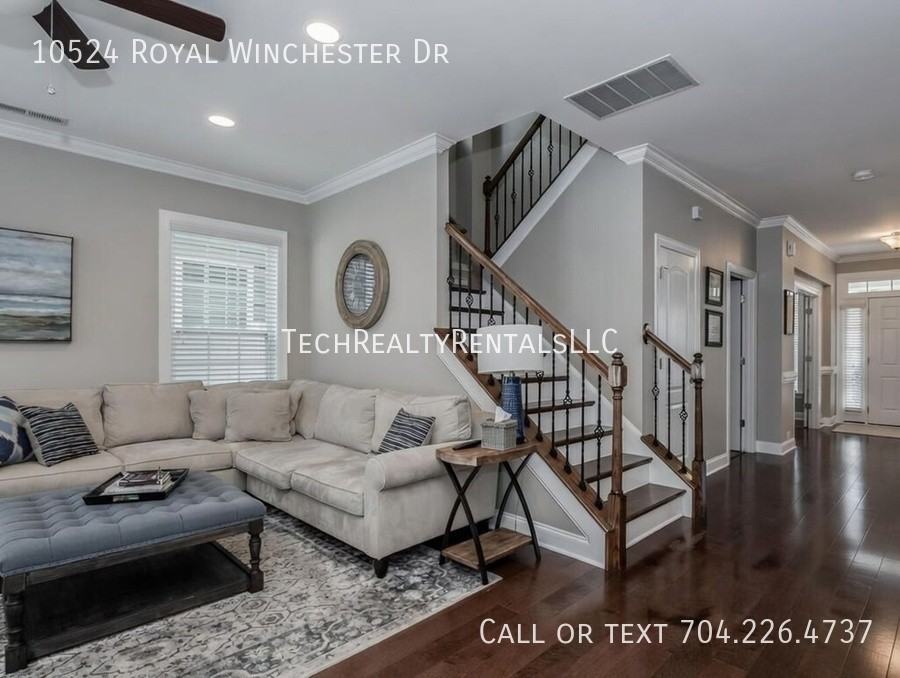 10524 Royal Winchester Dr - Photo 7 of 25