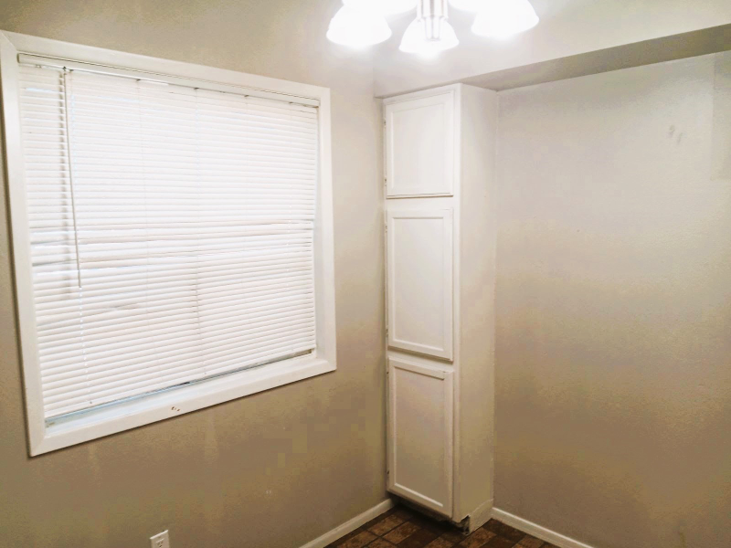 272 W Viola St #3 - Photo 2 of 8