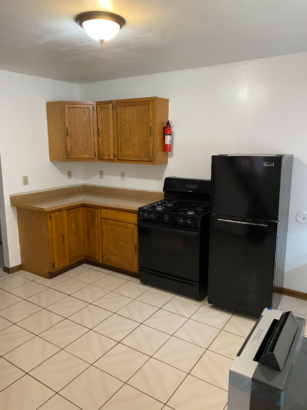 153 Oak St #1 - Photo 7 of 9